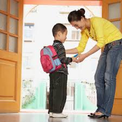 Cô giáo mầm non mách mẹ cách chuẩn bị cho bé lần đầu đi học
